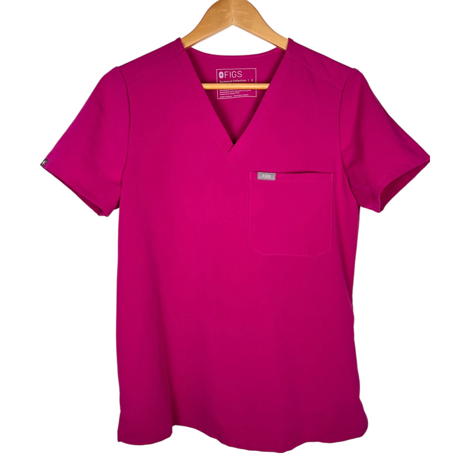 Figs Women's Catarina One Pocket Technical Collection Scrub Top Pink Small
